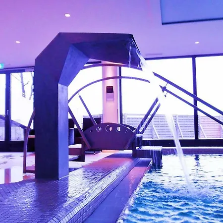 Luxus-ecksuite Mit Stylischem Design Und Traumblick übers Meer, 26.stock Im Maritim Apartamento